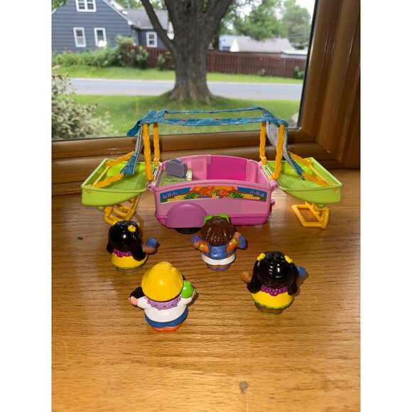 Fisher Price Little People Pink & Green Camping Set With Figures - Picture 4 of 8